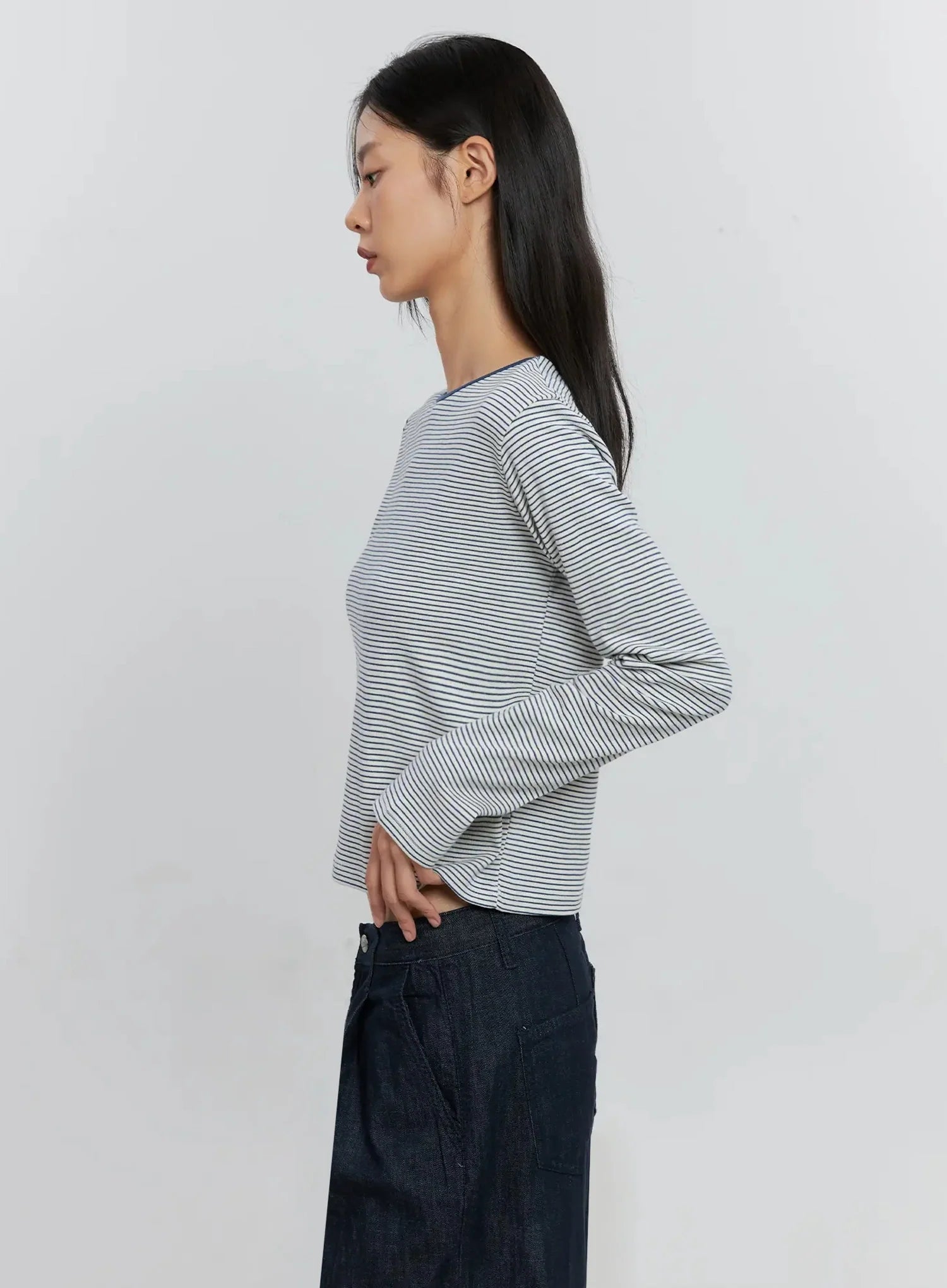 striped-long-sleeve-tee-is516