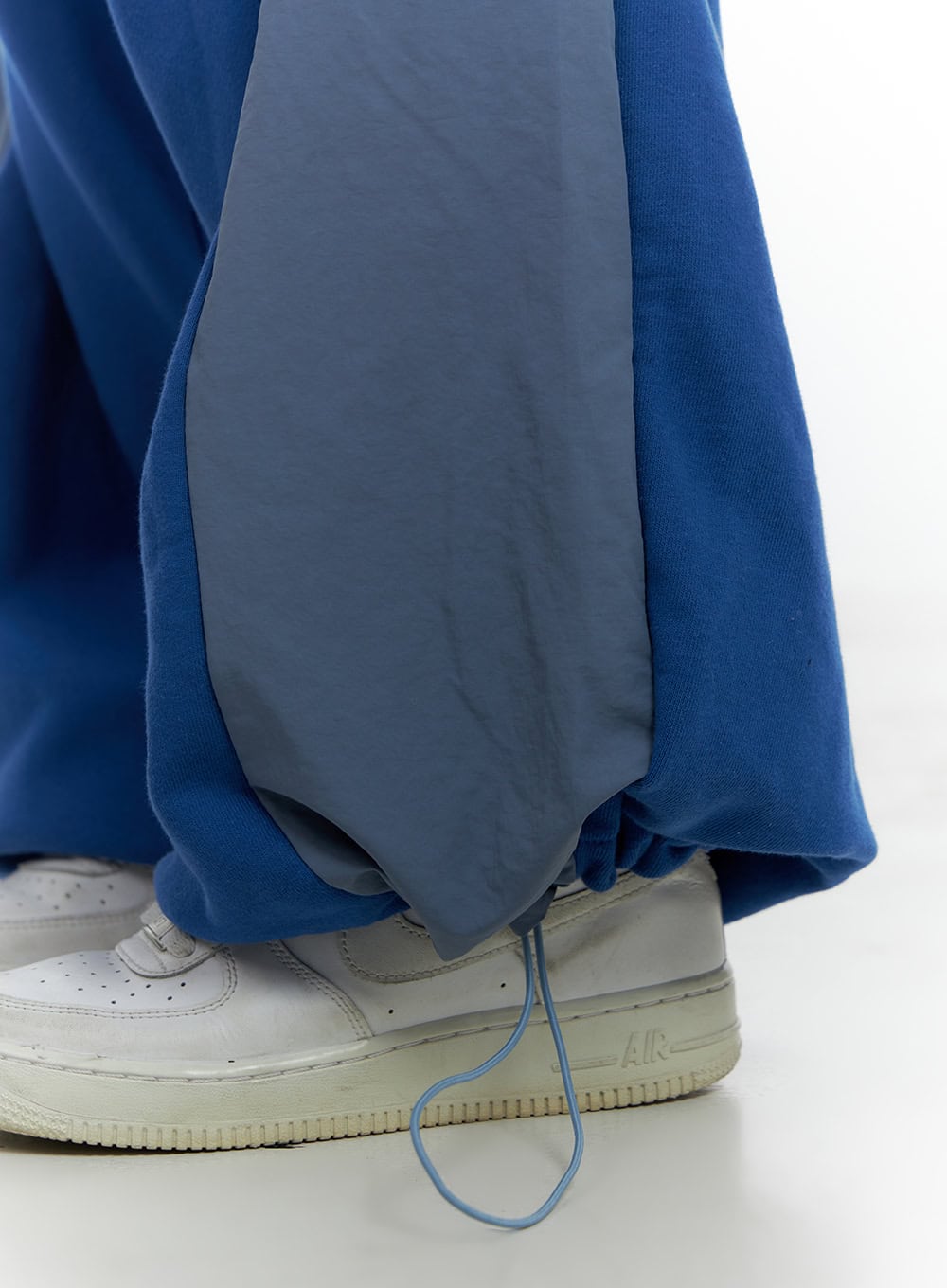 banded-mixed-color-nylon-sweatpants-cs420