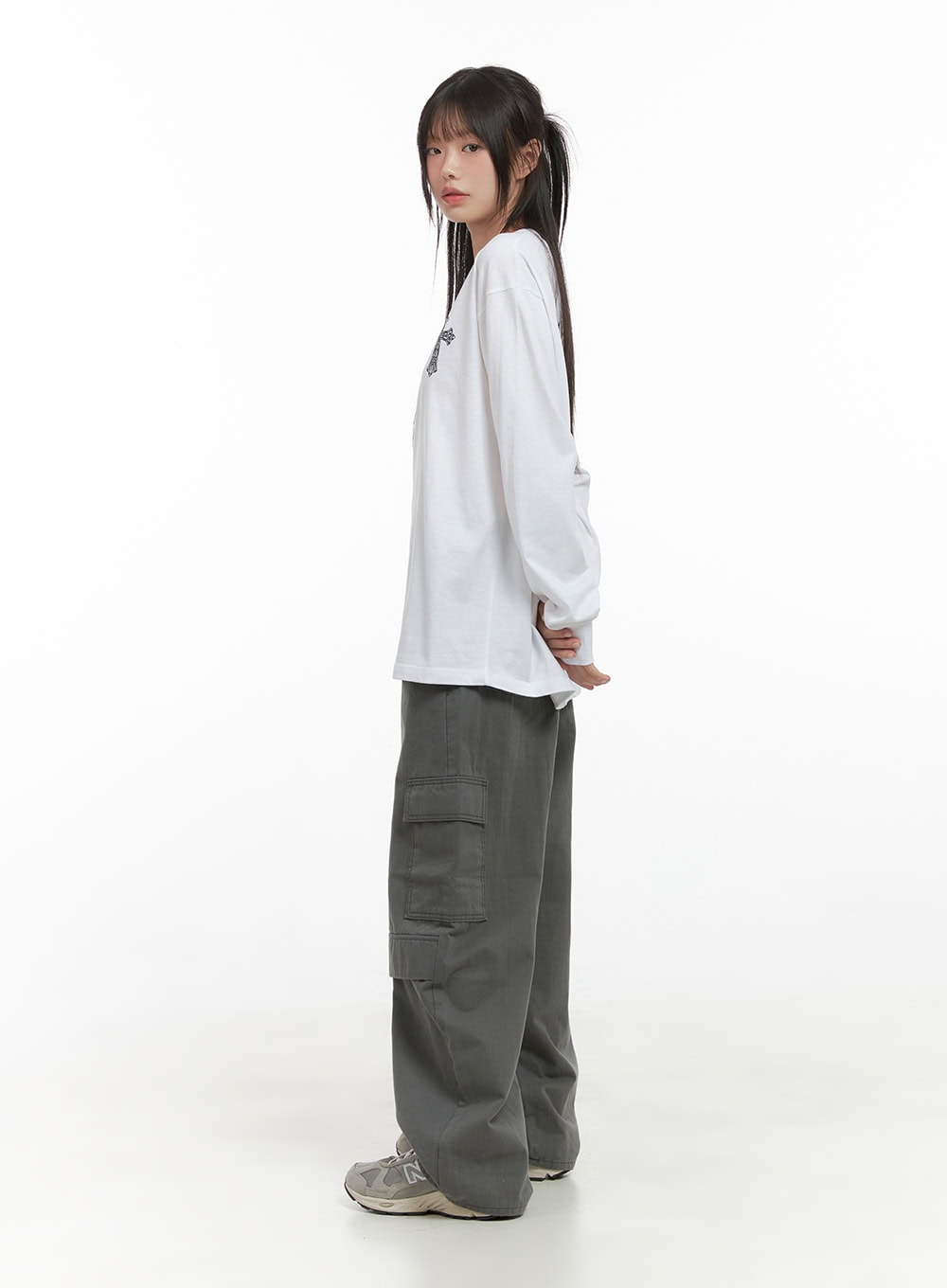 Relaxed Fit Cargo Pants CS410