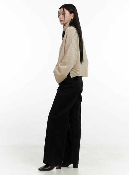 straight-fit-trousers-on408