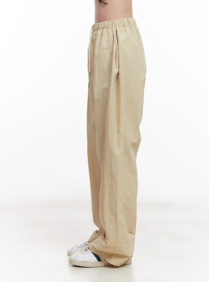 pintuck-wide-fit-windbreaker-pants-cy523