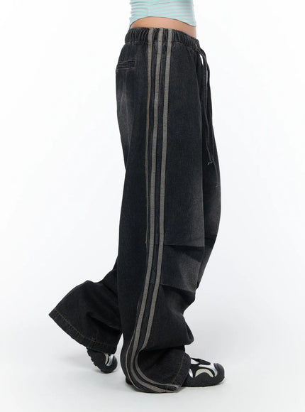 raelyn-wide-leg-track-balloon-jeans-ca515