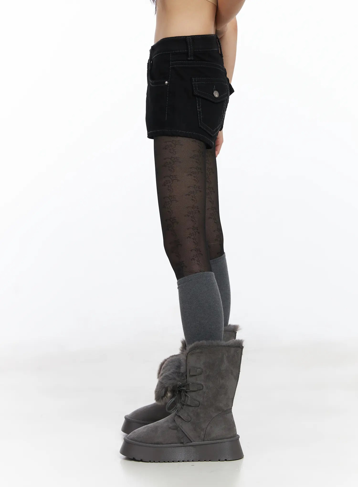 low-rise-short-pants-cd519