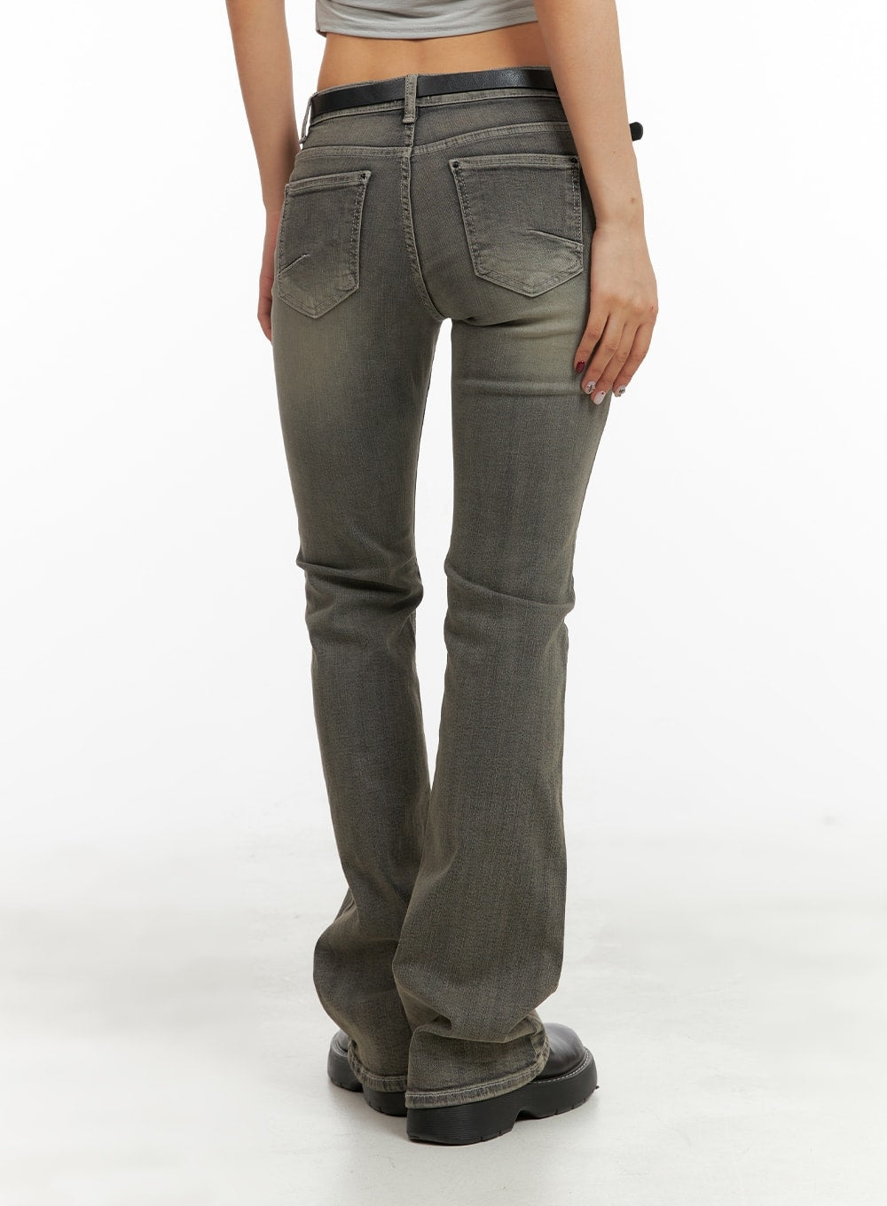 low-rise-bootcut-jeans-ca416