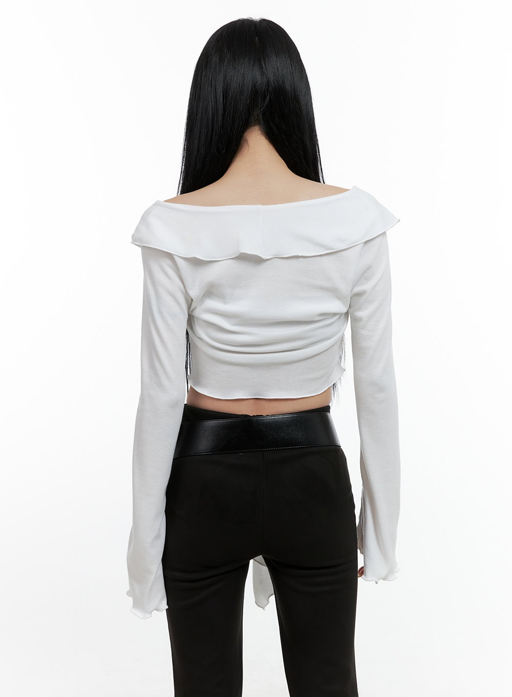 ruffle-v-neck-long-sleeve-crop-top-cn408