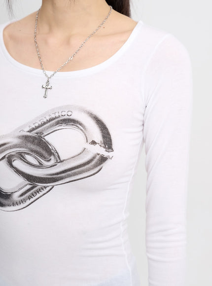 round-neck-graphic-long-sleeve-cm415