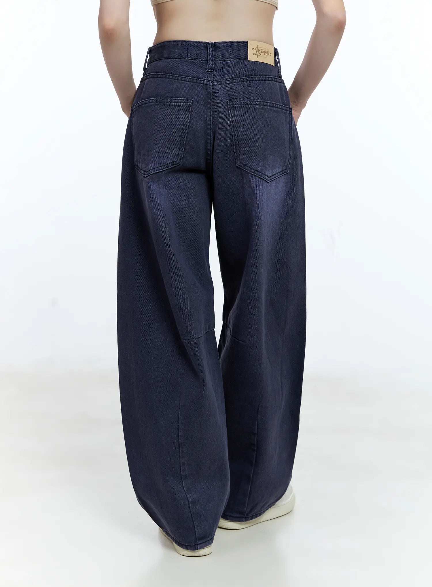 Jaeyoung Washed Wide-Leg Jeans CG507