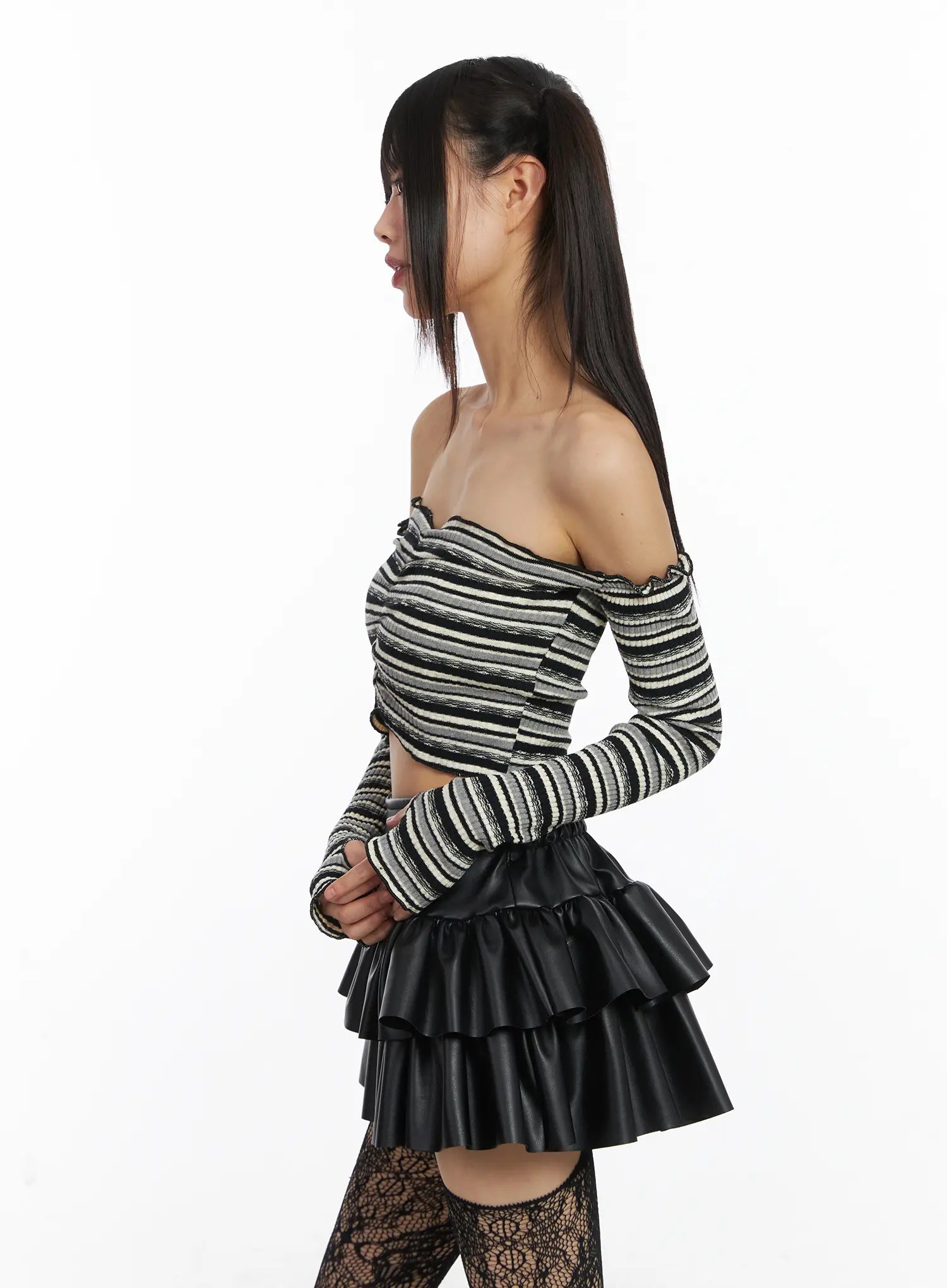 cropped-striped-off-shoulder-long-sleeve-top-cd522