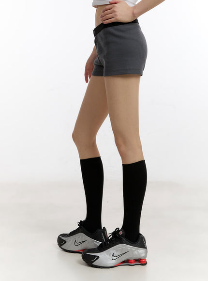 low-rise-buttoned-cotton-shorts-ca508