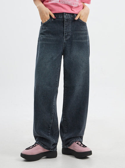 Straight Leg Baggy Jeans CJ318