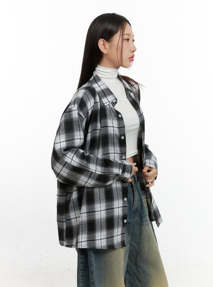 checkered-oversize-button-up-shirt-cn412