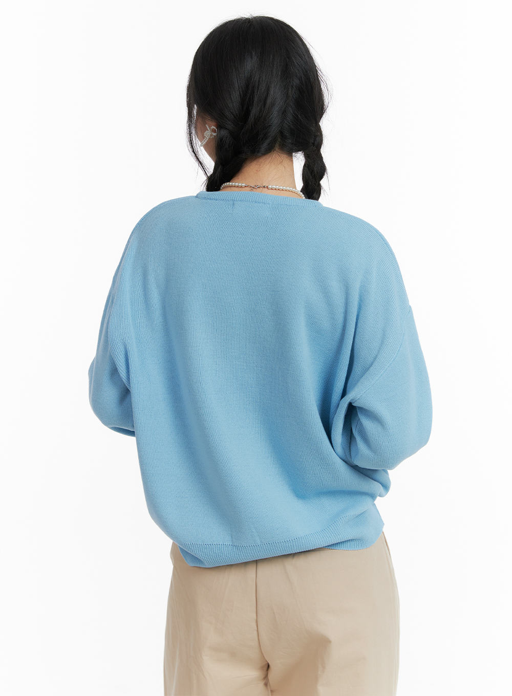 solid-round-neck-knit-sweater-om411