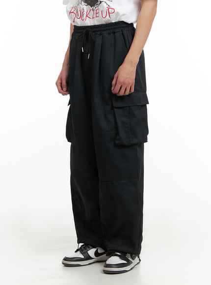 mens-wide-fit-cargo-pants-black-iy402