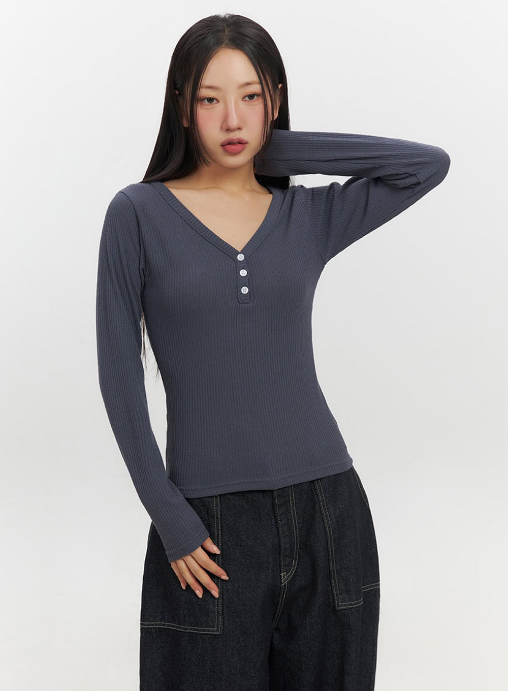buttoned-v-neck-long-sleeve-top-if510