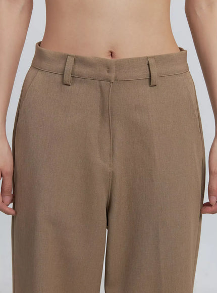 classic-wide-fit-slacks-beige-iu512