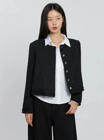 modern-black-cropped-blazer-io530