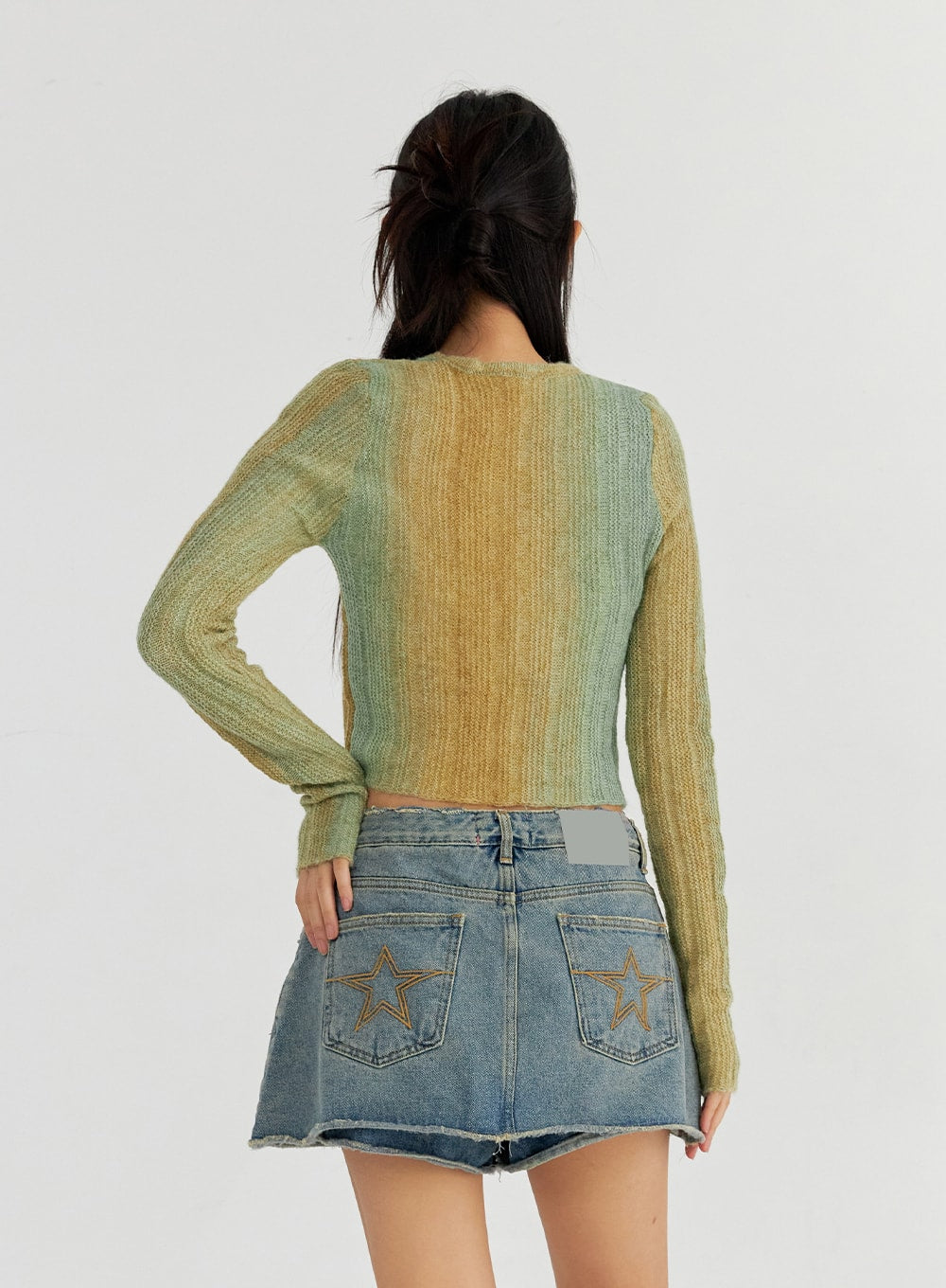 round-neck-gradient-color-crop-sweater-co327