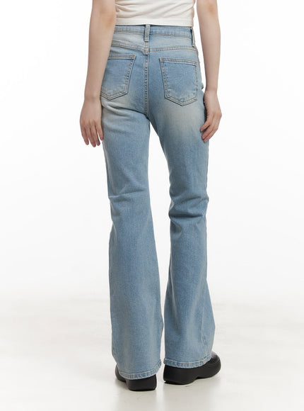 Jeanne Slim-Fit Bootcut Jeans CF519
