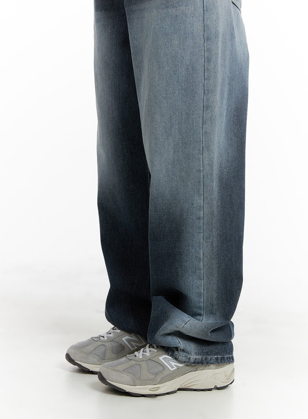 recycled-wide-baggy-jeans-unisex-cm425