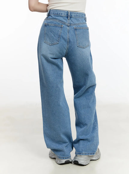 Zuri Classic Straight Jeans CM505