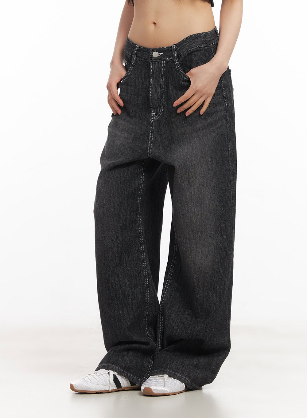 luna-stitched-washed-wide-leg-jeans-ca523