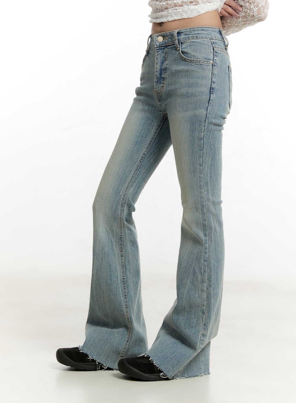 cassandra-slim-fit-flared-jeans-cy506