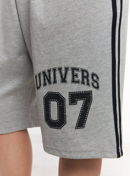 mens-striped-wide-fit-sweatshorts-iy520