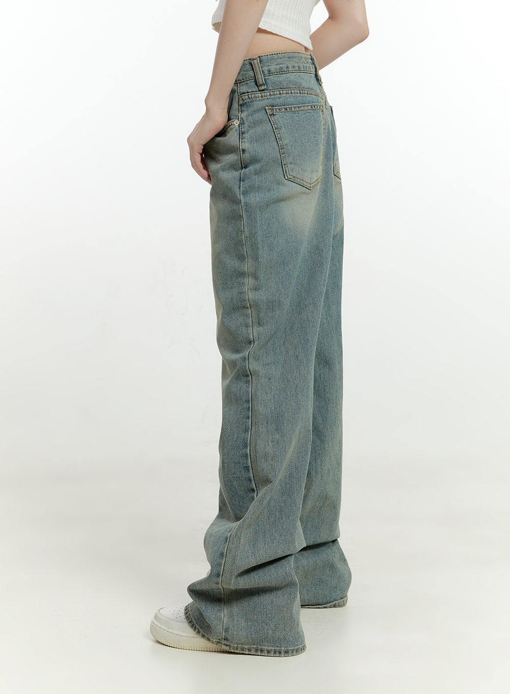 low-rise-straight-jeans-cg401