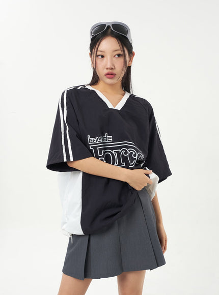 V-Neck Nylon Tee Unisex CA326