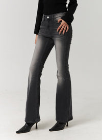 washed-bootcut-jeans-cj405