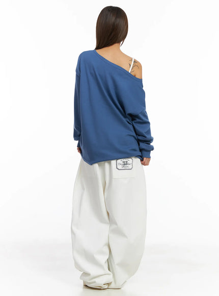 back-pocket-detail-white-pants-cj512