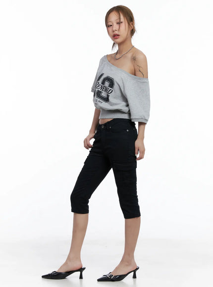 Slim-Fit Cargo Capri Pants CL511