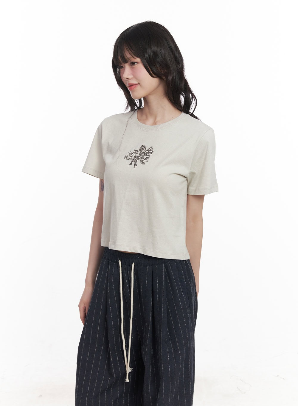 angel-graphic-crop-tee-cy521