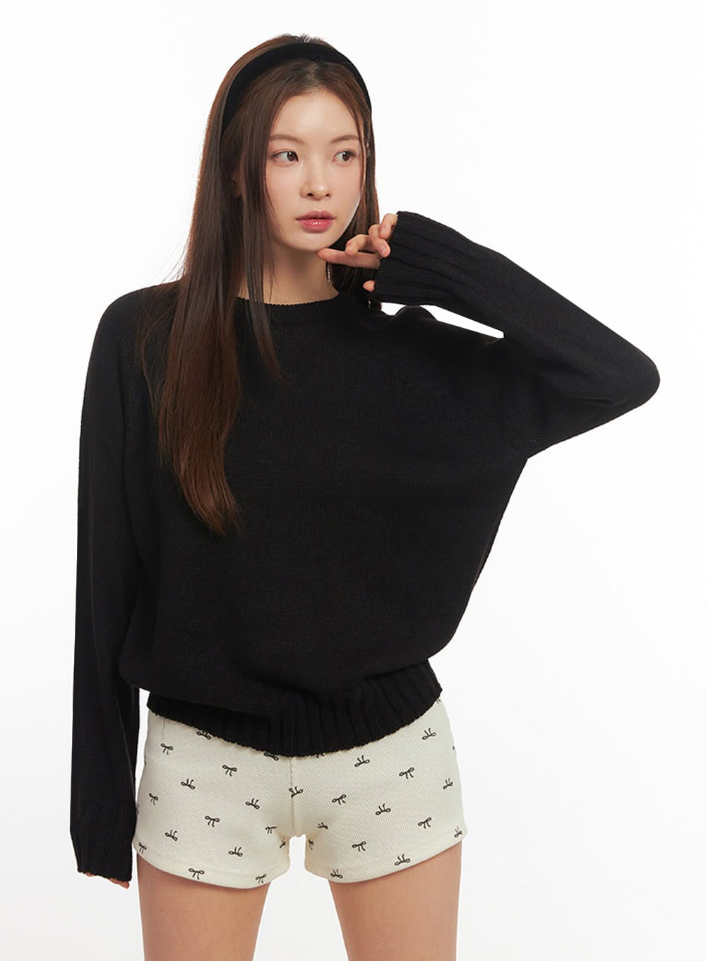 Basic Round Neck Sweater IM513