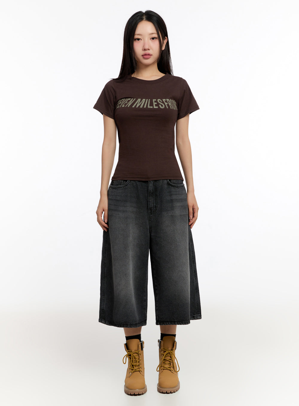 graphic-baby-tee-iu509