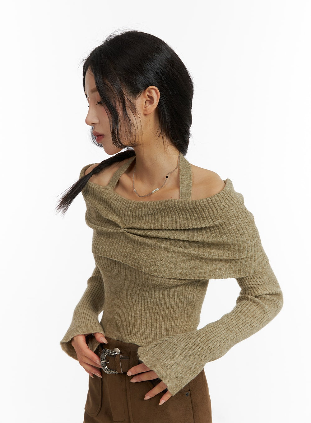 cozy-off-shoulder-asymmetrical-knit-top-cj417
