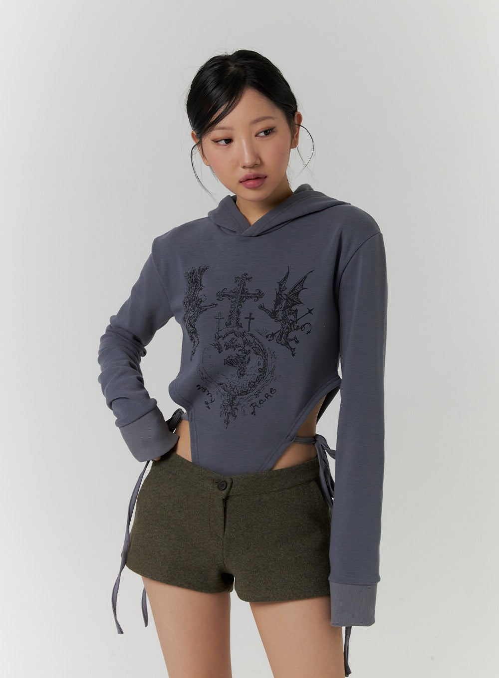 cut-out-tie-graphic-hoodie-sweatshirt-cd318