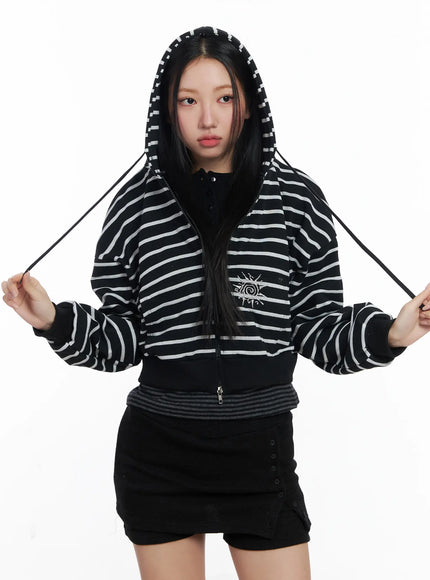 striped-embroidered-cropped-hoodie-cj514
