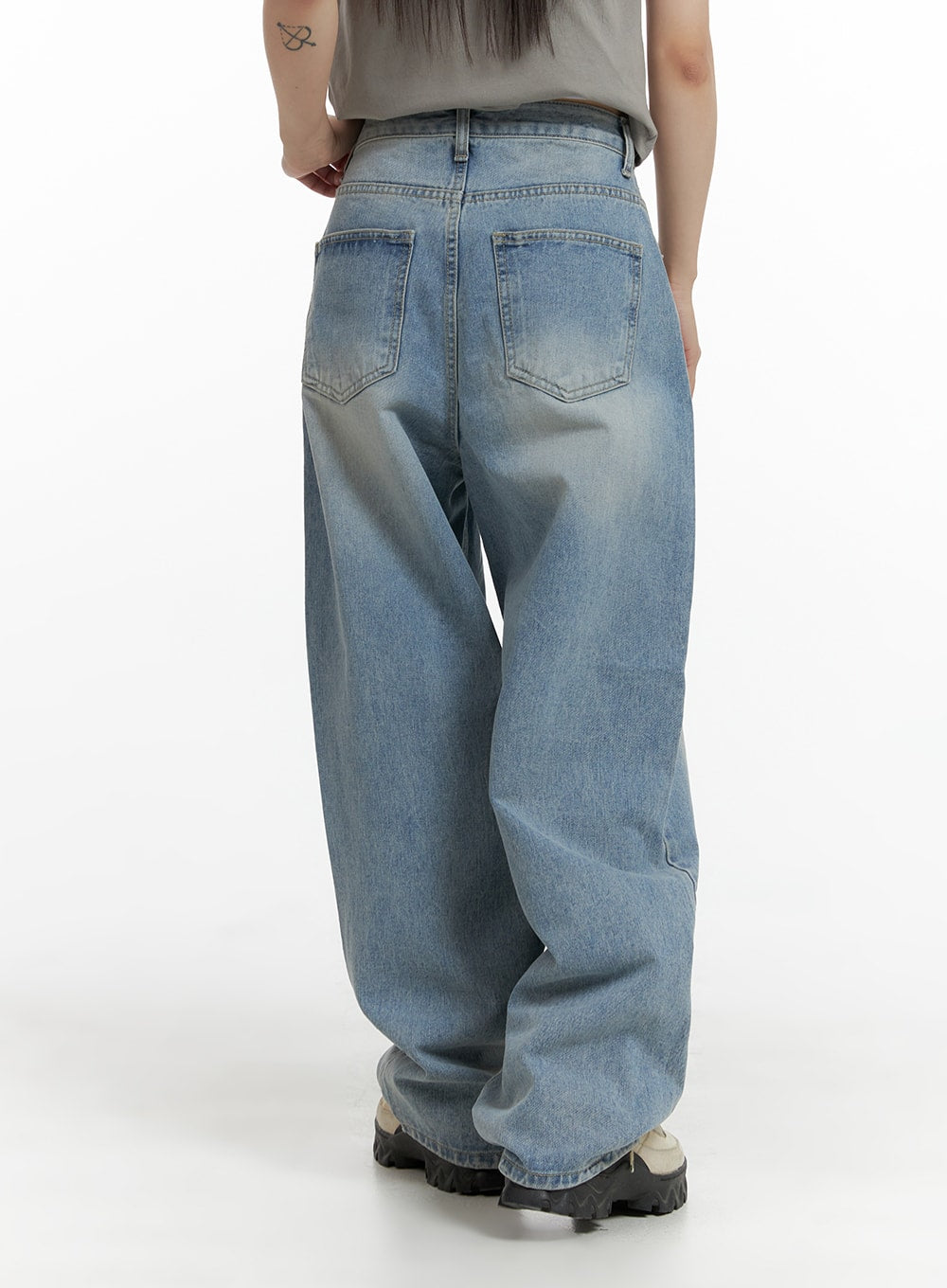wide-leg-baggy-jeans-cm405