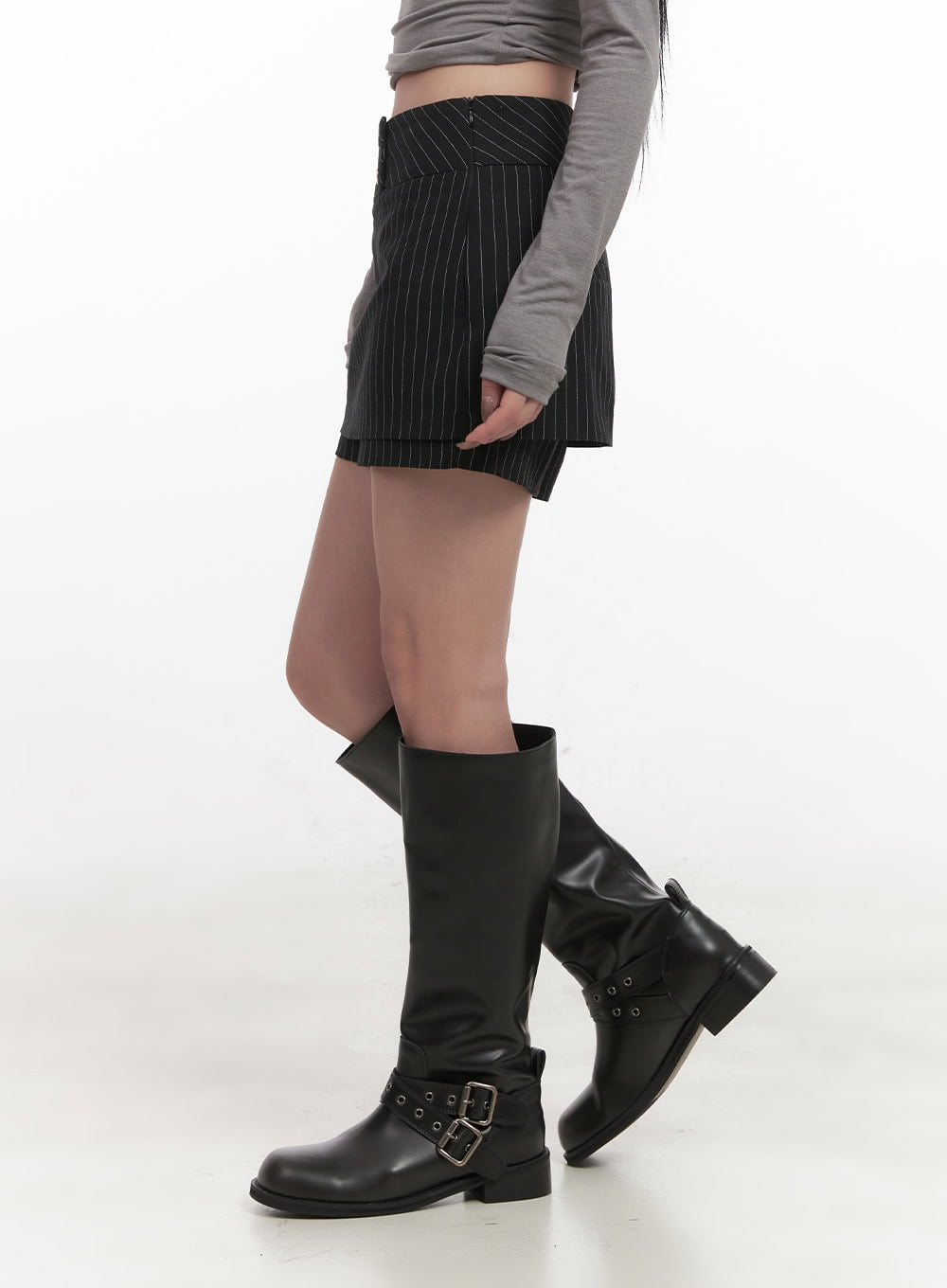 pinstripe-buttoned-skort-cj517