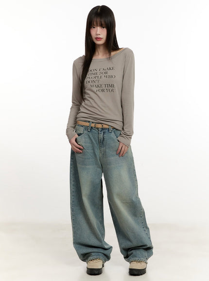 casual-graphic-long-sleeve-top-cm513