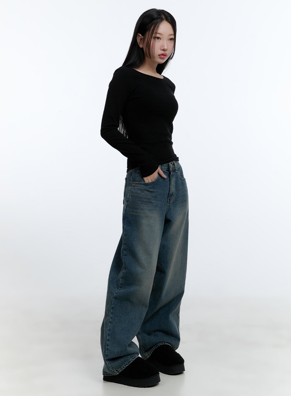 twist-back-cut-out-crop-top-cd424