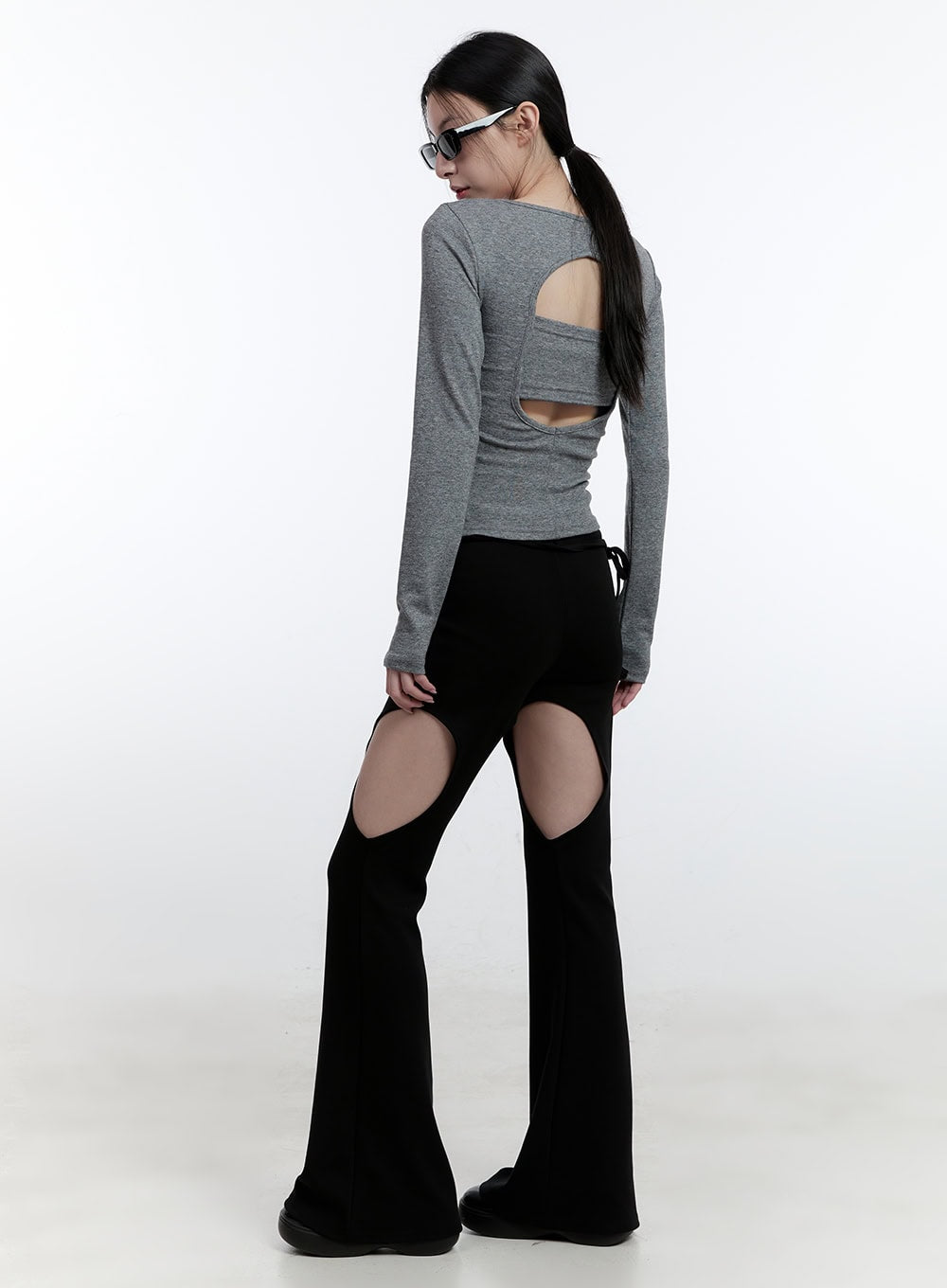 thigh-cut-out-flared-leggings-cj521