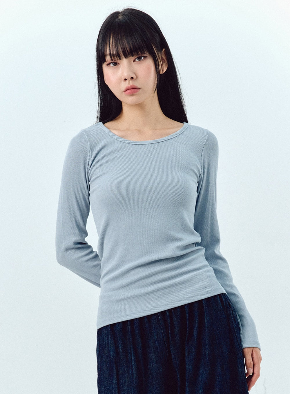 basic-crewneck-top-ig303