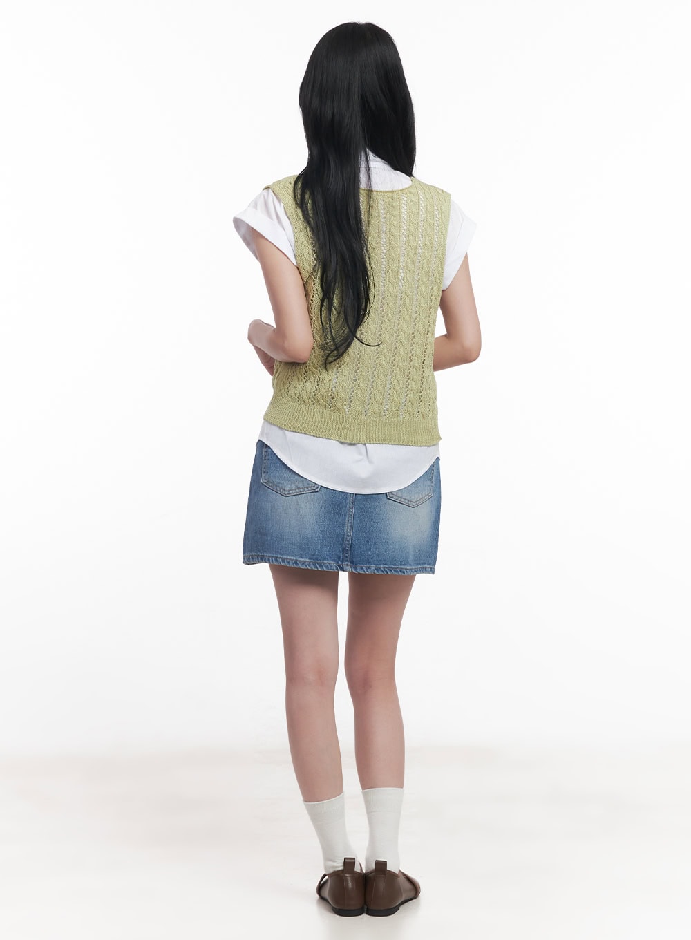 knit-buttoned-vest-top-cy523