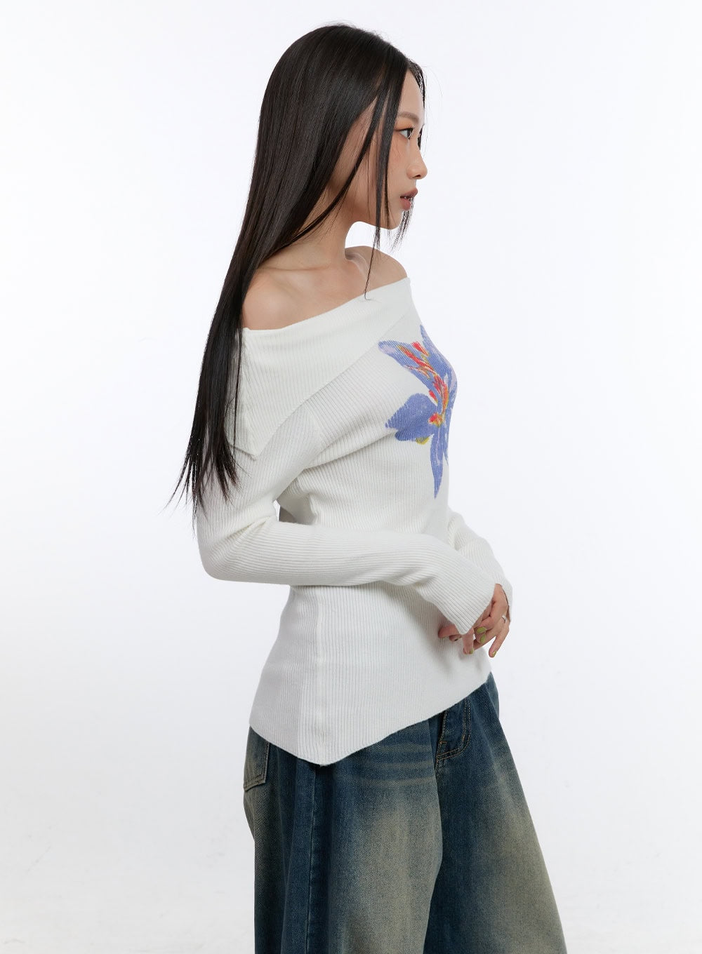 floral-unbalanced-off-shoulder-tee-cn401