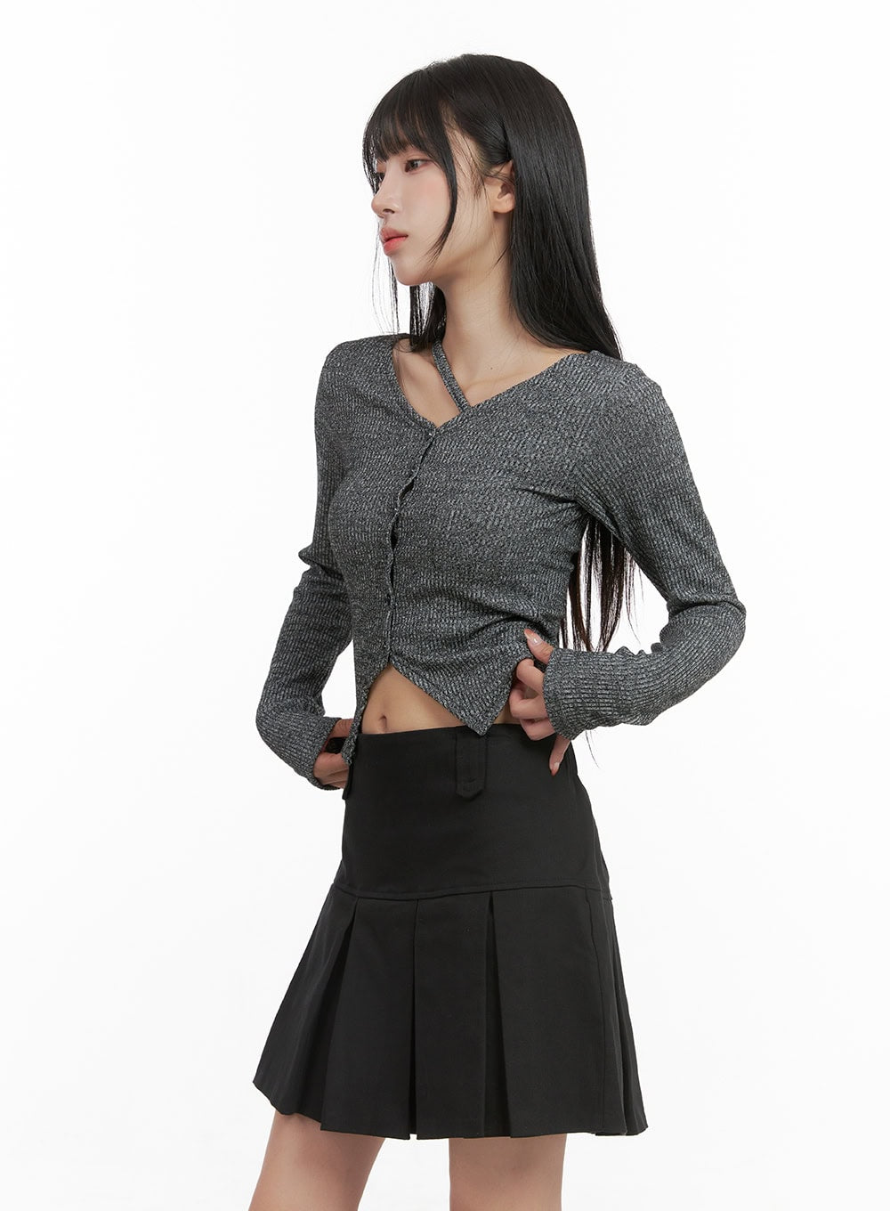 v-neck-buttoned-crop-cardigan-cg430