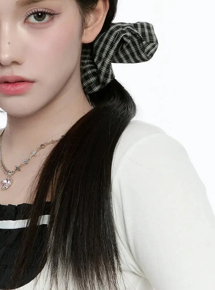 plaid-pattern-scrunchie-io527