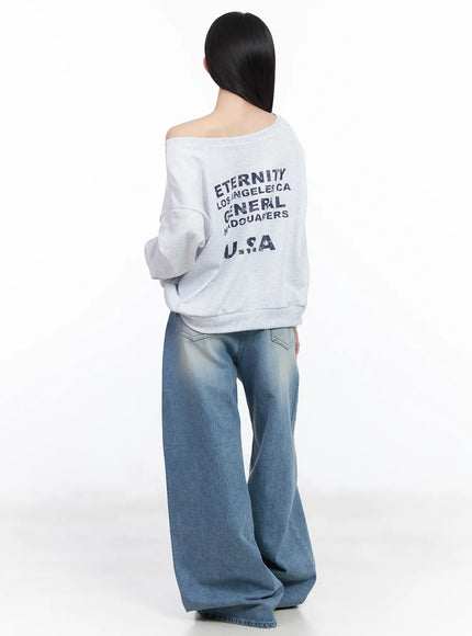 off-shoulder-graphic-sweatshirt-cf518