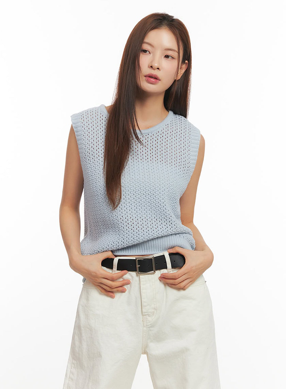 Round Neck Sleeveless Sweater IM513